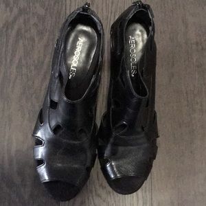 Aerosoles Black Faux Leather Peep Toe